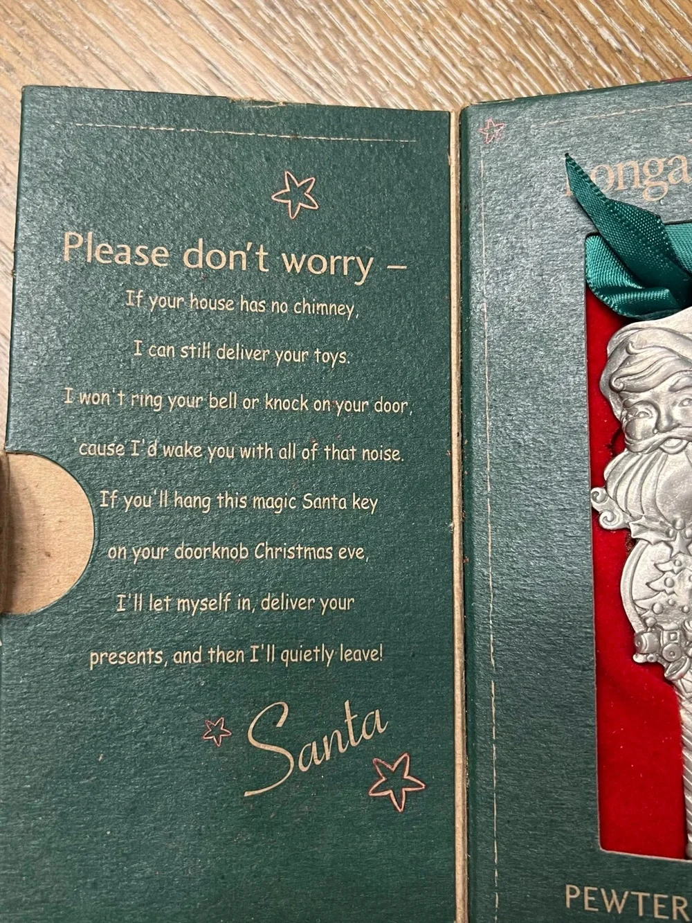 Longaberger Green and Red Pewter Santa Key